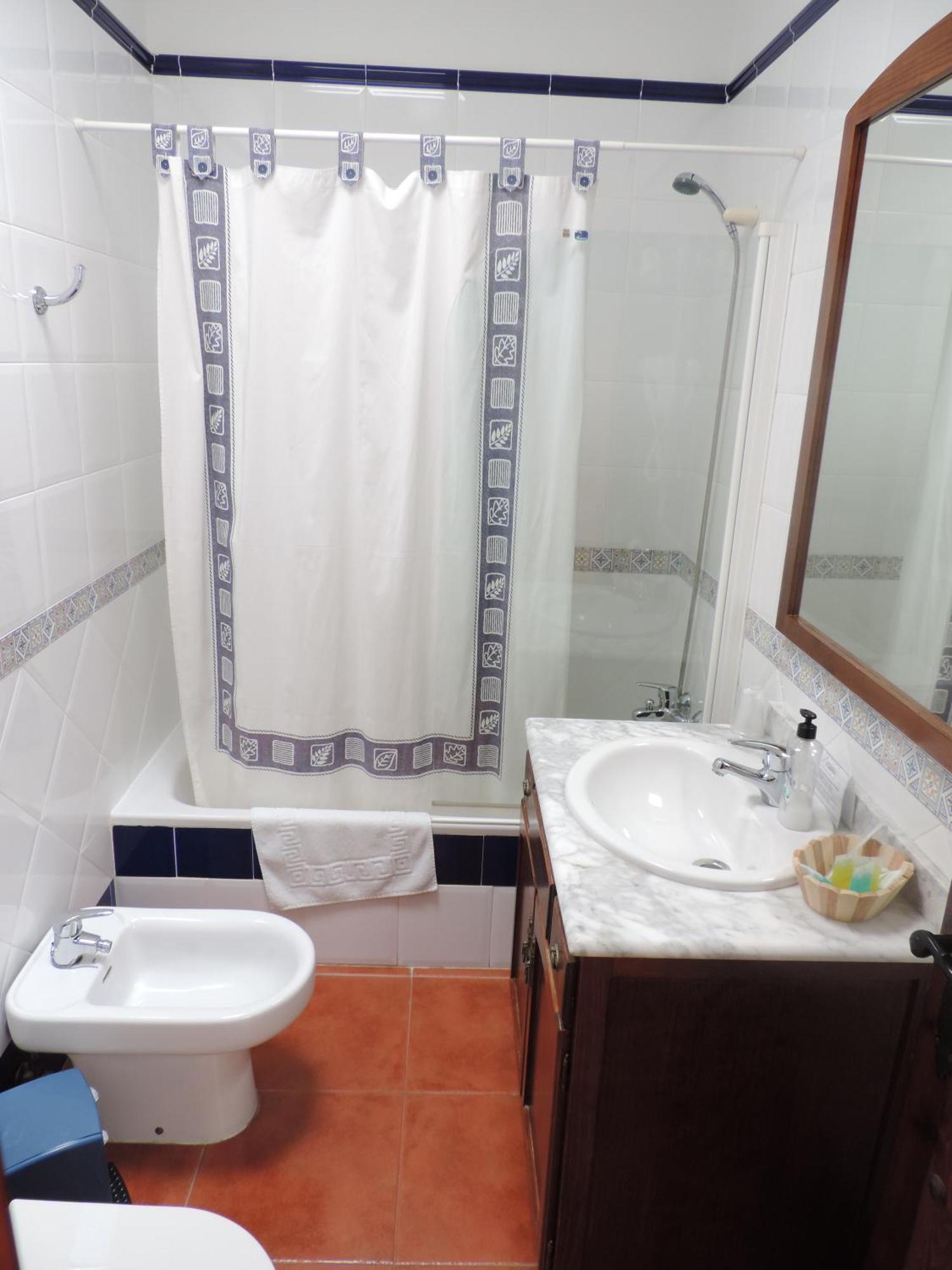Hotel Las Calas Agua Amarga  Bilik gambar
