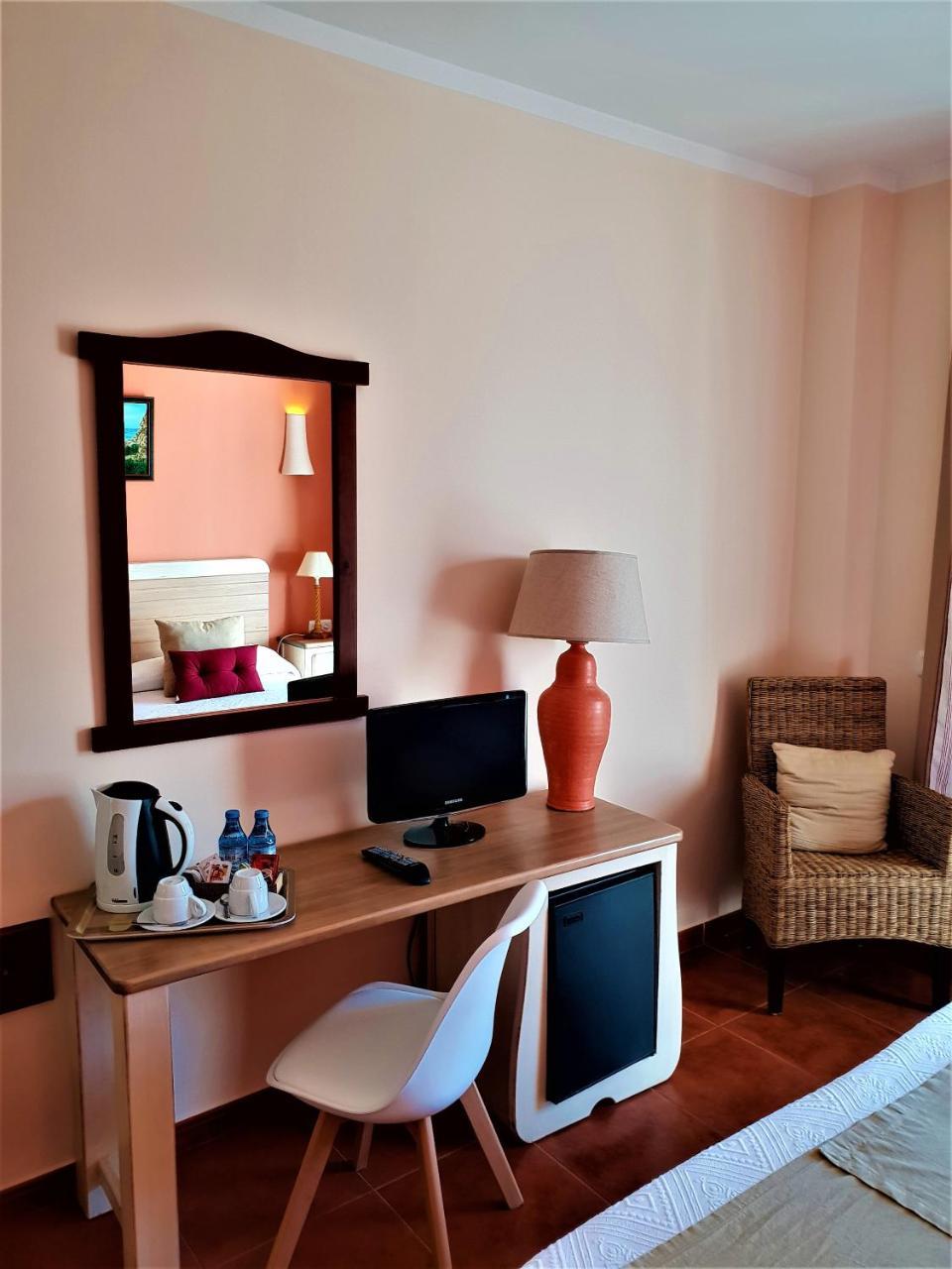 Hotel Las Calas Agua Amarga  Luaran gambar